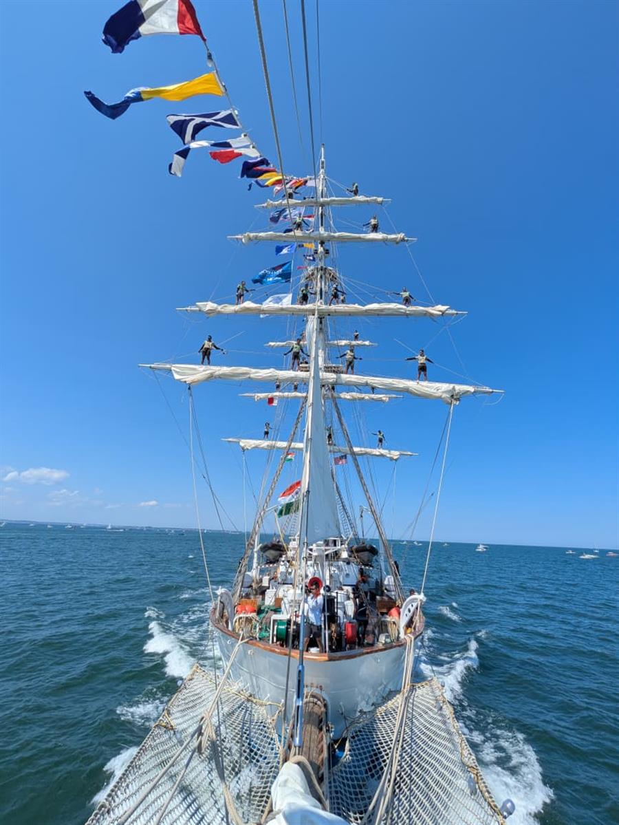 Lokayan 26 - Indian Naval ship Sudarshini participates in Grand Parade of Sails at Boston, USA