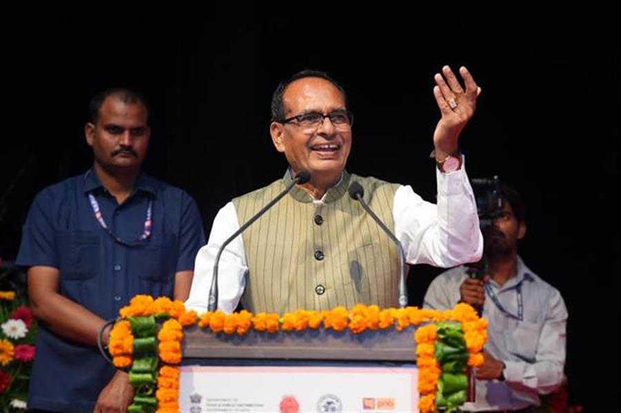 Shivraj Singh Chouhan launches CBDC-based debt in Chandigarh