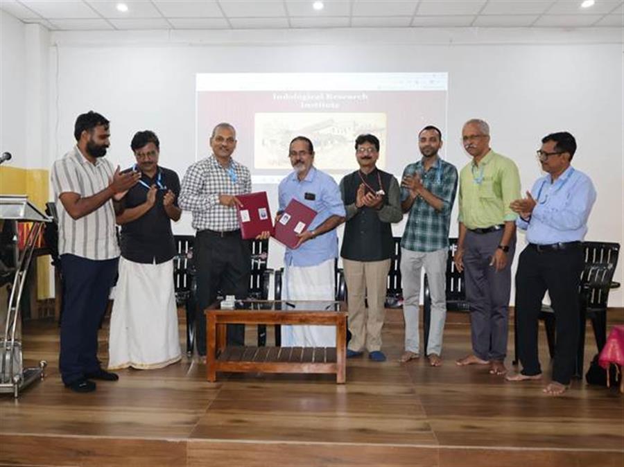 CCRAS-NIIMH signs MoU with Sevadhi Museum and Indological Research   Institute for digitization of medical manuscripts